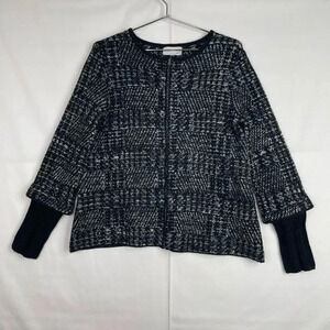 ROI Long Sleeve Zip Up Sweater Black/White Size Small